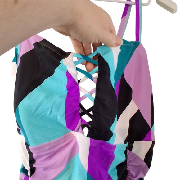 Torrid swimsuit 5x  Wireless lattice front ruched one piece Giant Geo print - Picture 3 of 5